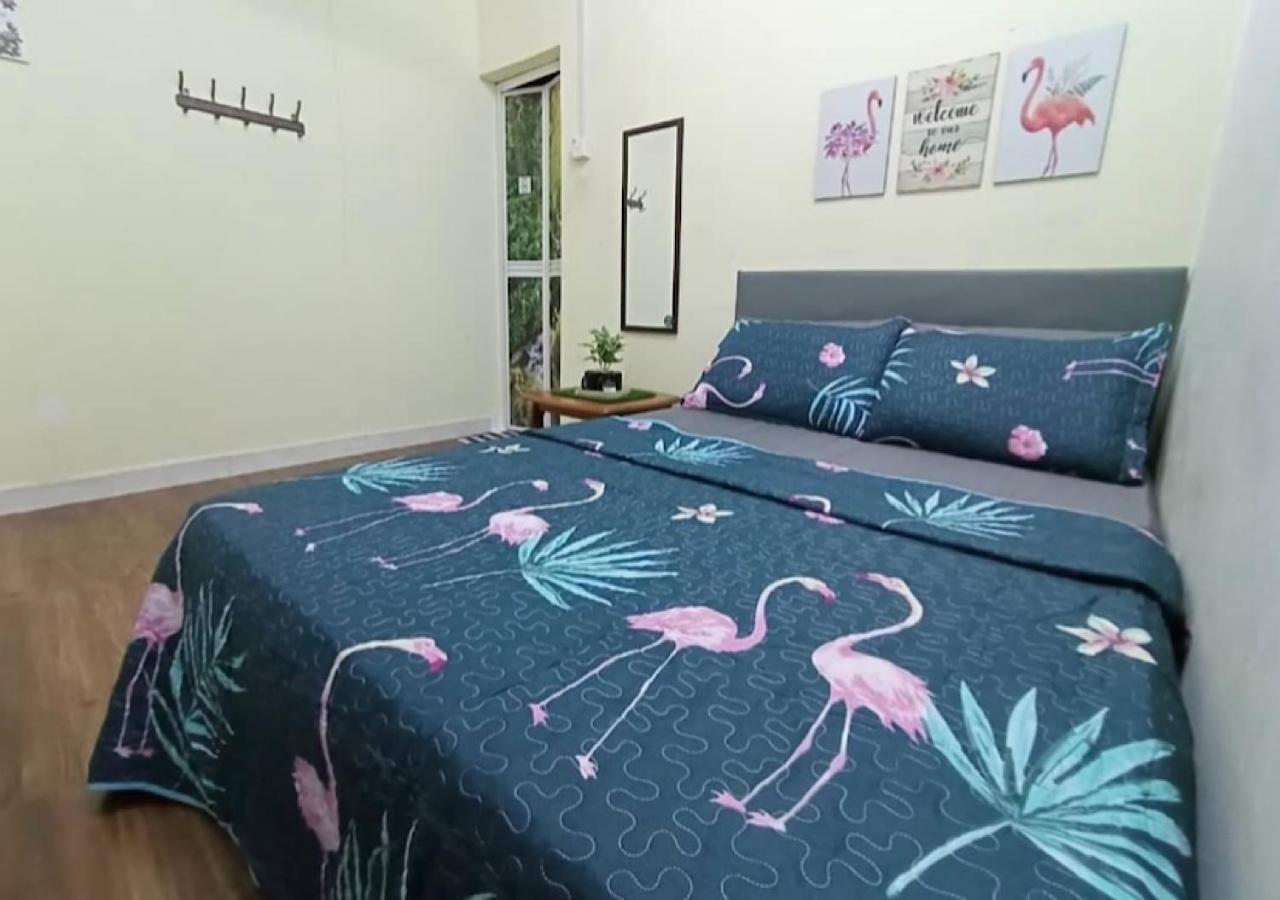 Roomstay Kuala Nerus Gated Parking - 6M To Beach & 15M To Drawbridge كُوالا تيرينغانو المظهر الخارجي الصورة