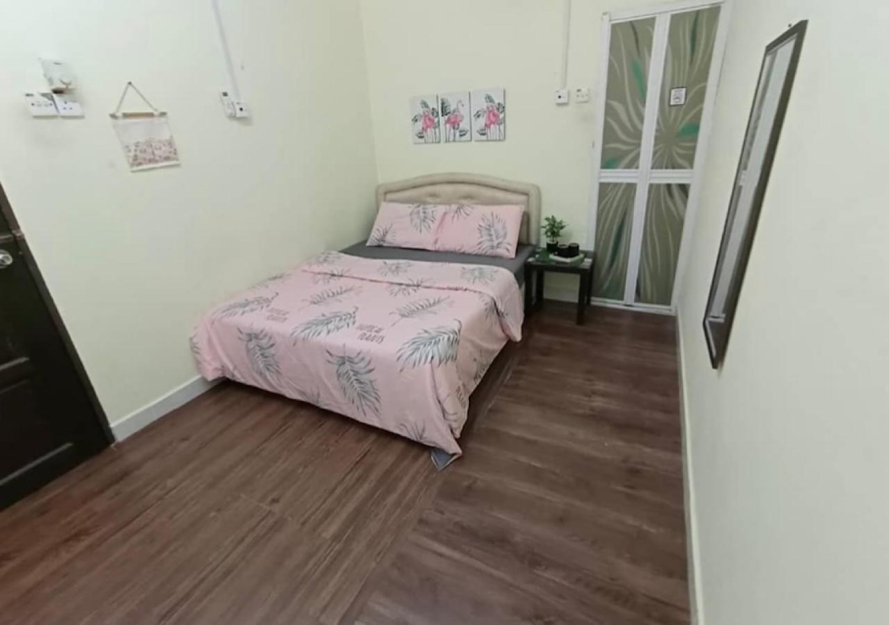Roomstay Kuala Nerus Gated Parking - 6M To Beach & 15M To Drawbridge كُوالا تيرينغانو المظهر الخارجي الصورة