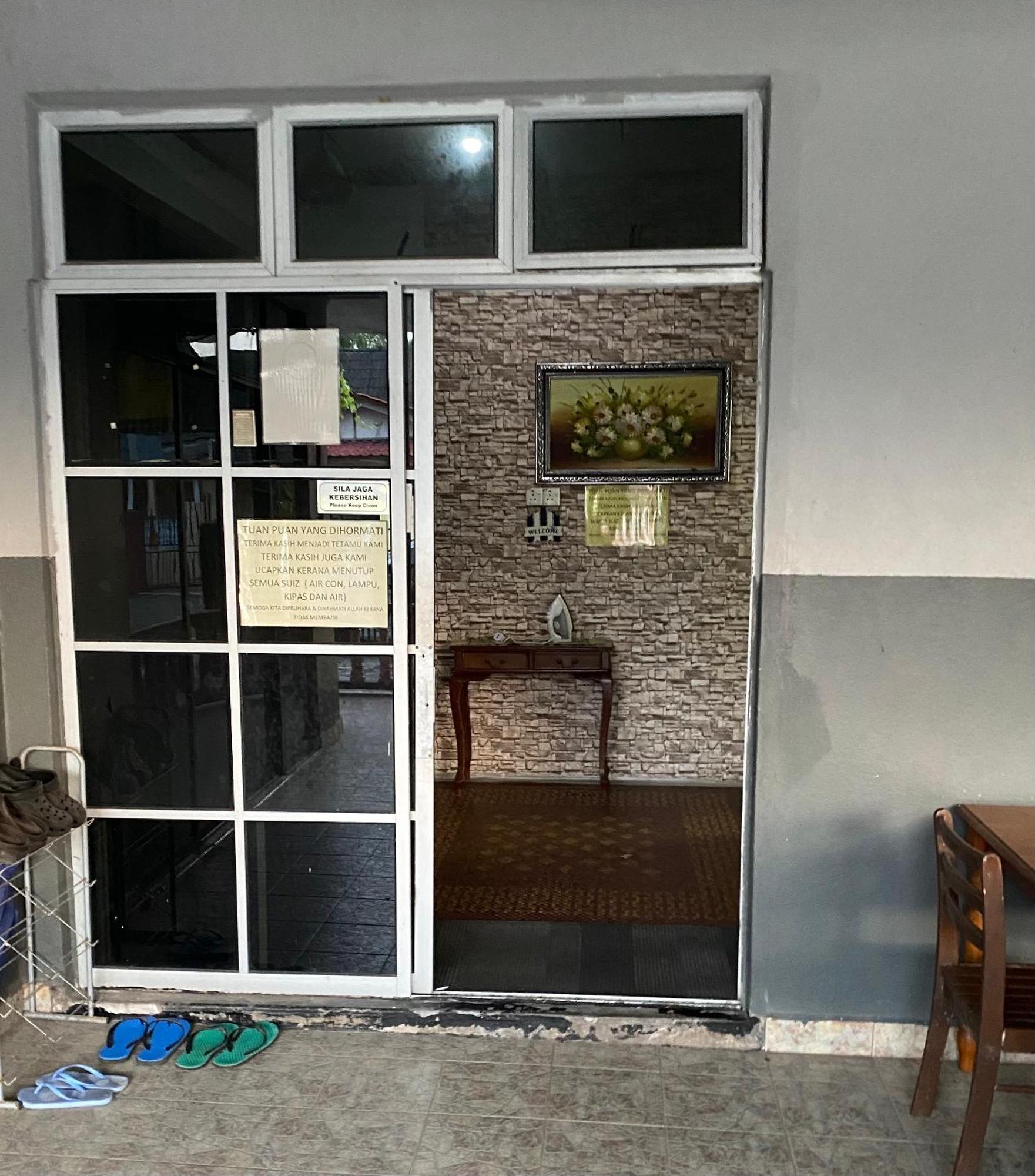 Roomstay Kuala Nerus Gated Parking - 6M To Beach & 15M To Drawbridge كُوالا تيرينغانو المظهر الخارجي الصورة