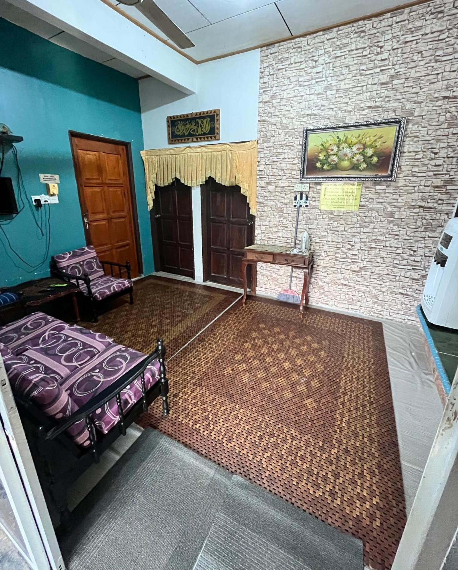 Roomstay Kuala Nerus Gated Parking - 6M To Beach & 15M To Drawbridge كُوالا تيرينغانو المظهر الخارجي الصورة