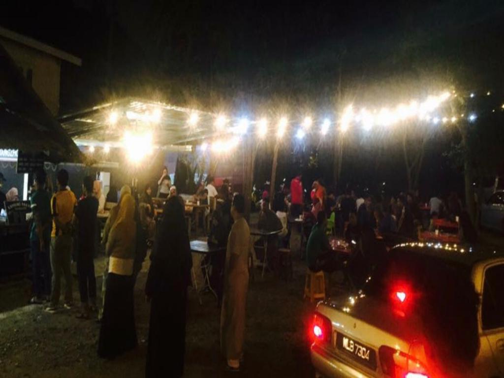 Roomstay Kuala Nerus Gated Parking - 6M To Beach & 15M To Drawbridge كُوالا تيرينغانو المظهر الخارجي الصورة